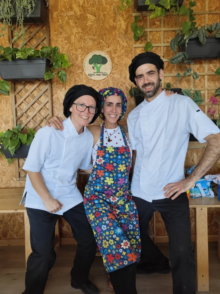 web Roots and Food 44